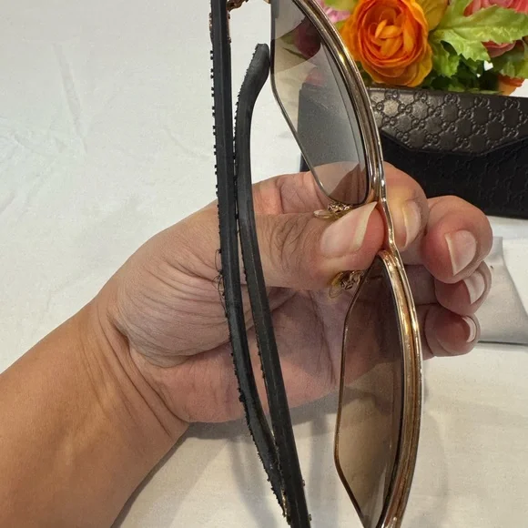 Authentic Gucci Sunglasses - Picture 6 of 12